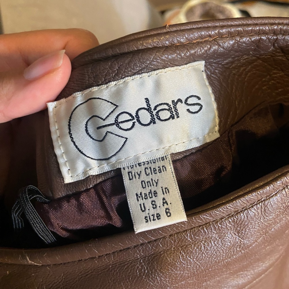 Chic Brown Leather Pencil Skirt - Picture 6 of 9